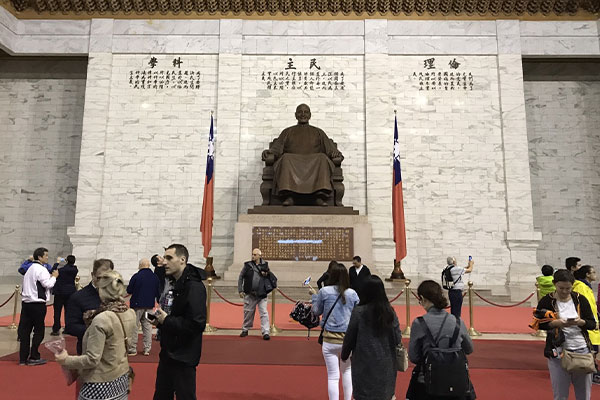 Main Hall, CKS