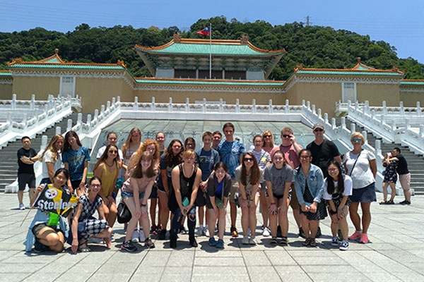 Group in National Palace Museum